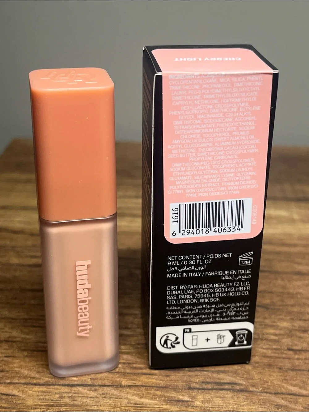 HUDA BEAUTY FauxFilter Color Corrector — Cherry Light